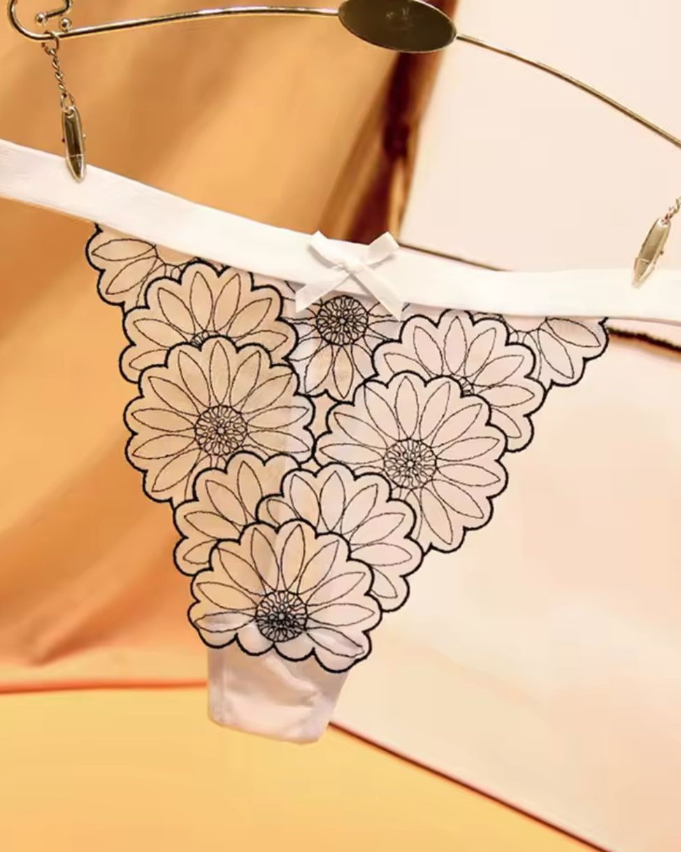 FLORAL PRINT THONGS