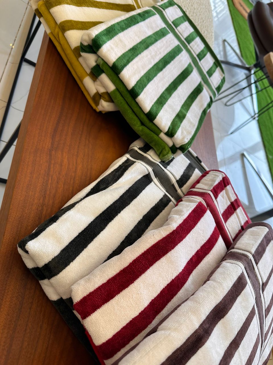 VIVO STIPE COTTON TOWEL 80CM BY 160 CM