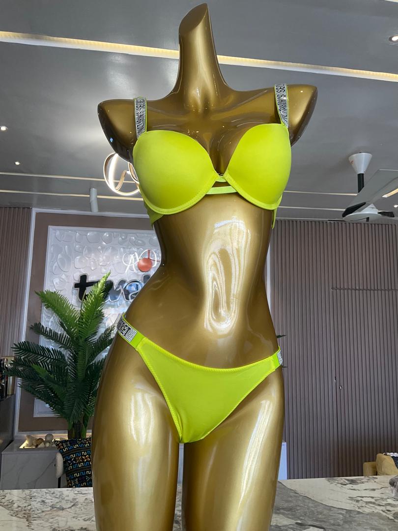 VICTORIA SECRET LINGERIE