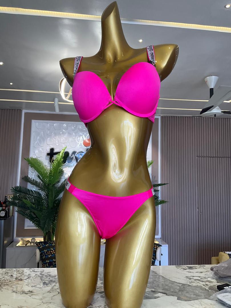 VICTORIA SECRET LINGERIE