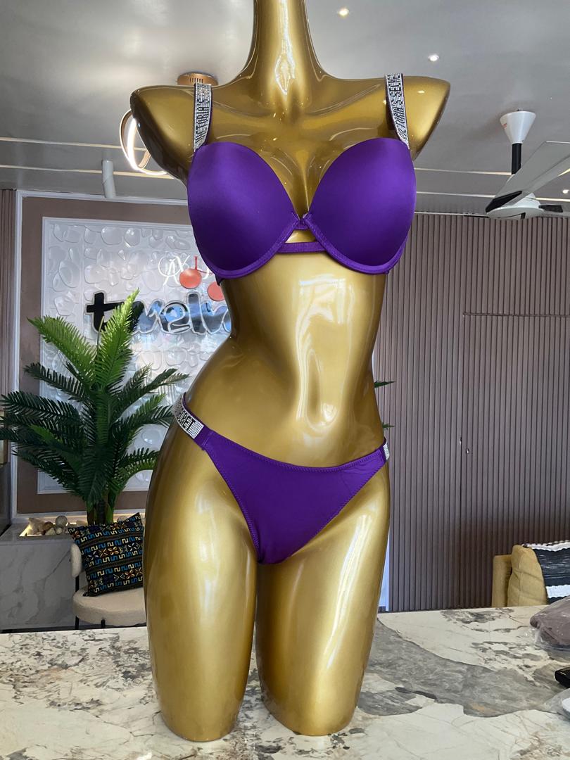 VICTORIA SECRET LINGERIE