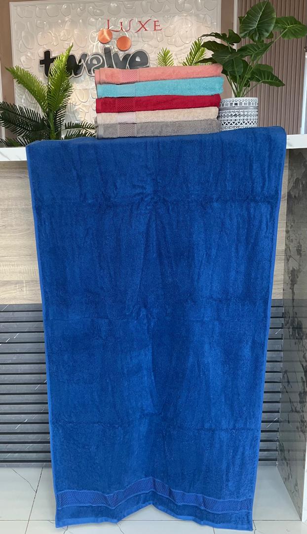 LUXURY COTTON TOWEL 70CM BY 140CM