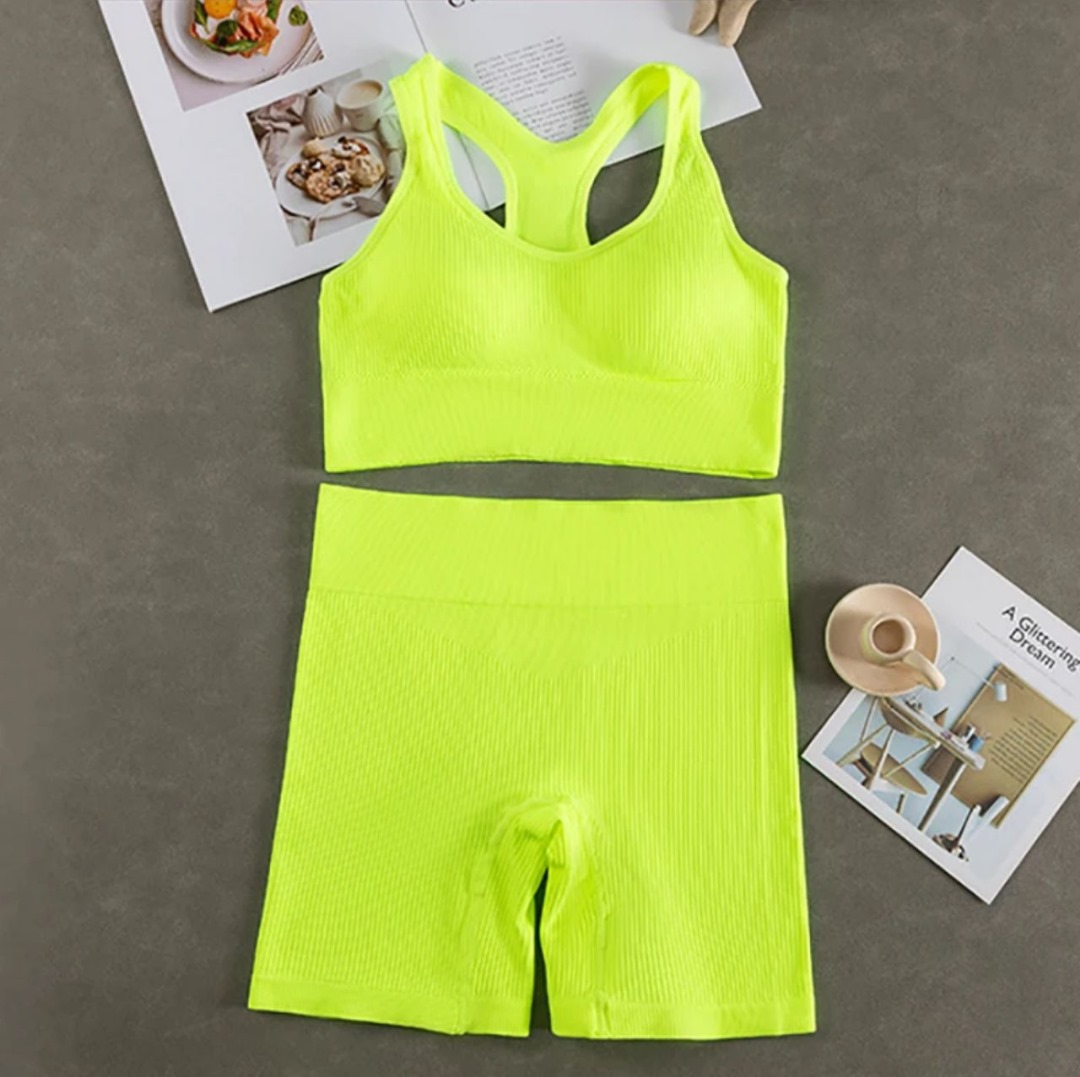 GYMWEAR SHORTS AND TOP