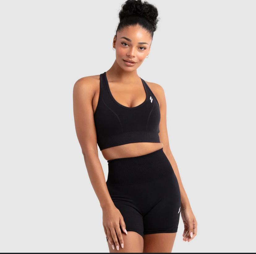 GYMWEAR SHORTS AND TOP