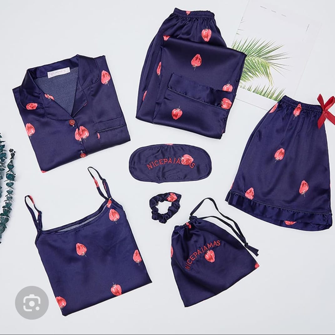 satin set pyjamas-luxe