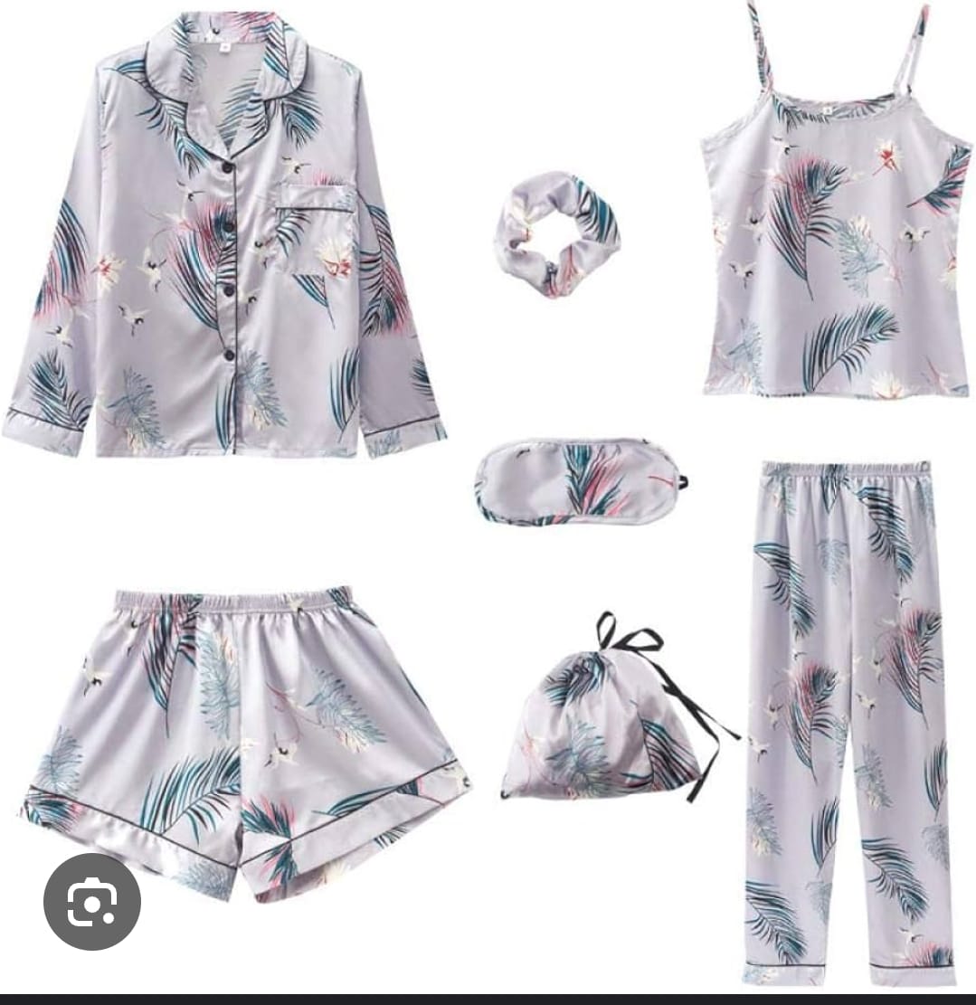 satin set pyjamas-luxe