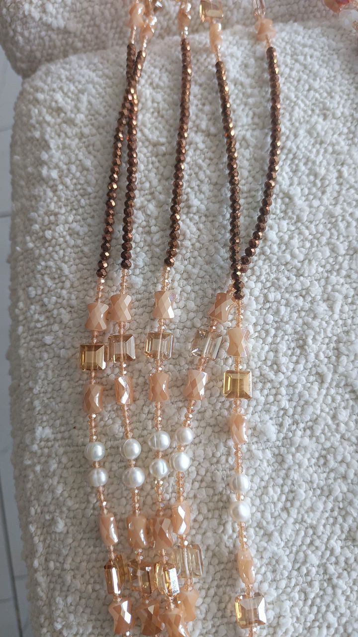 design with pearls waist beads