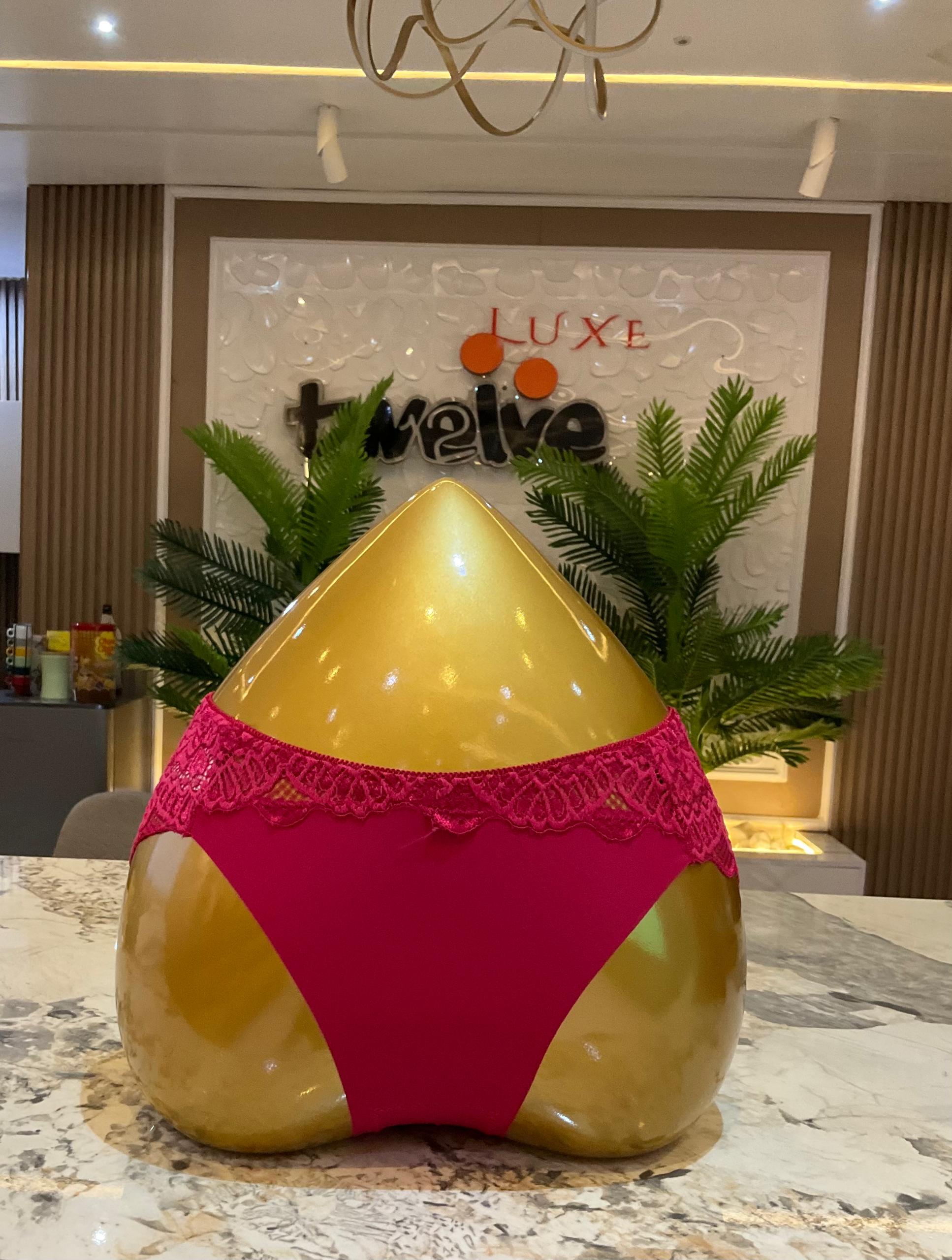 berry invisible/seamless pants