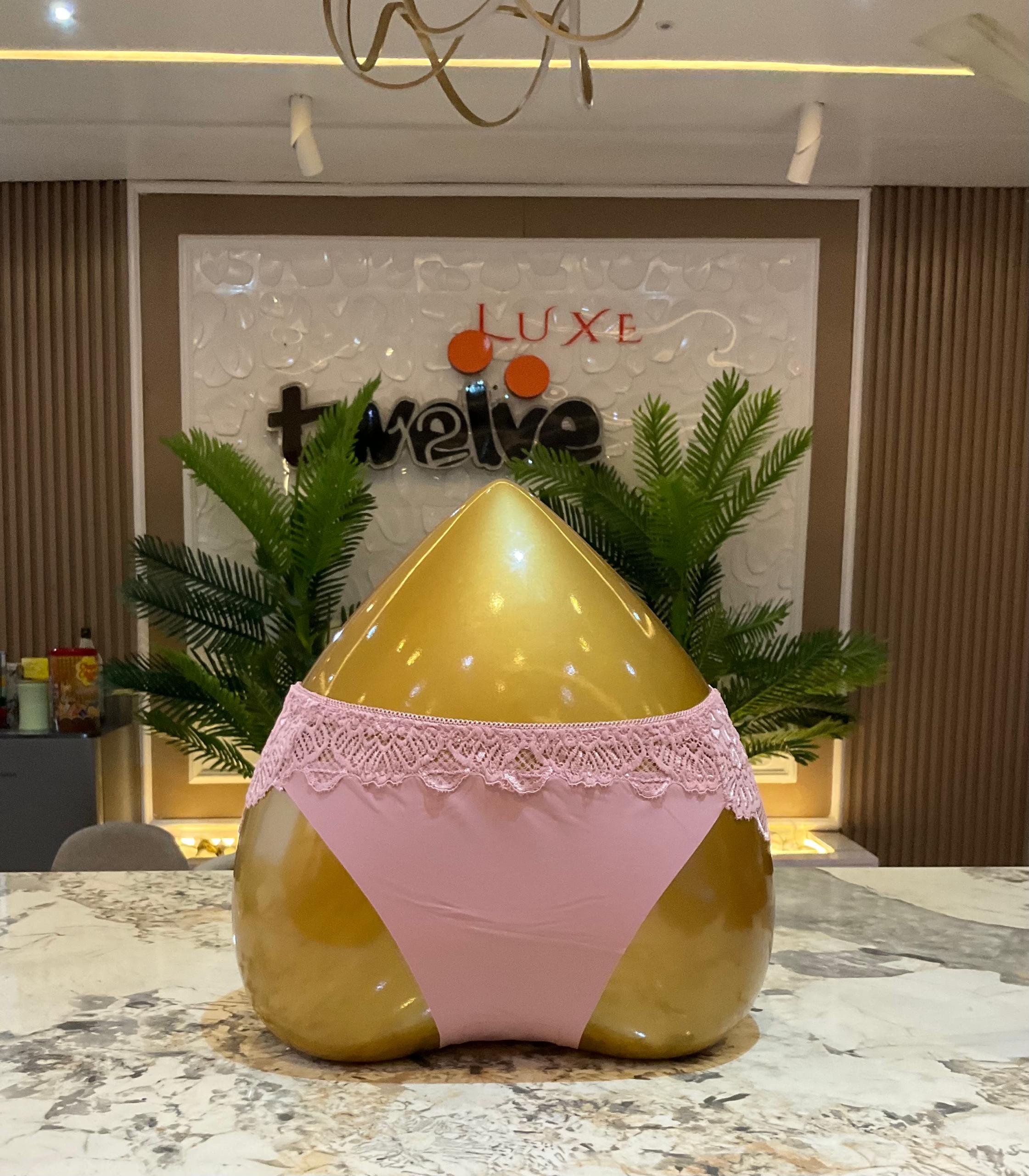 berry invisible/seamless pants