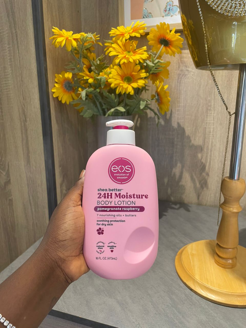 Eos Vanilla Cashmere Body Lotion