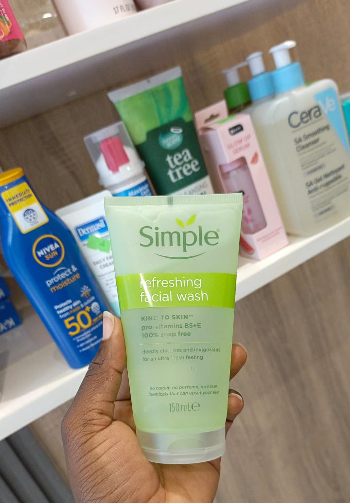 Simple Refreshing Facial Wash