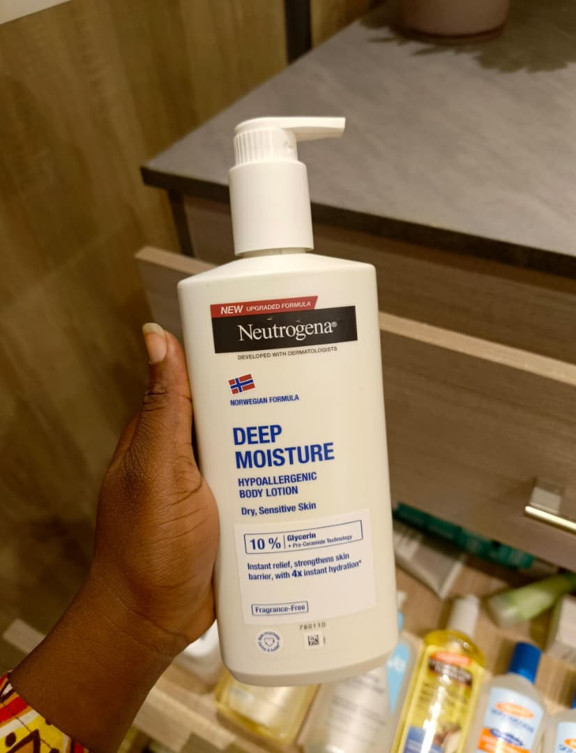 Neutrogena Deep Moisture Body Lotion for dry sensitive skin