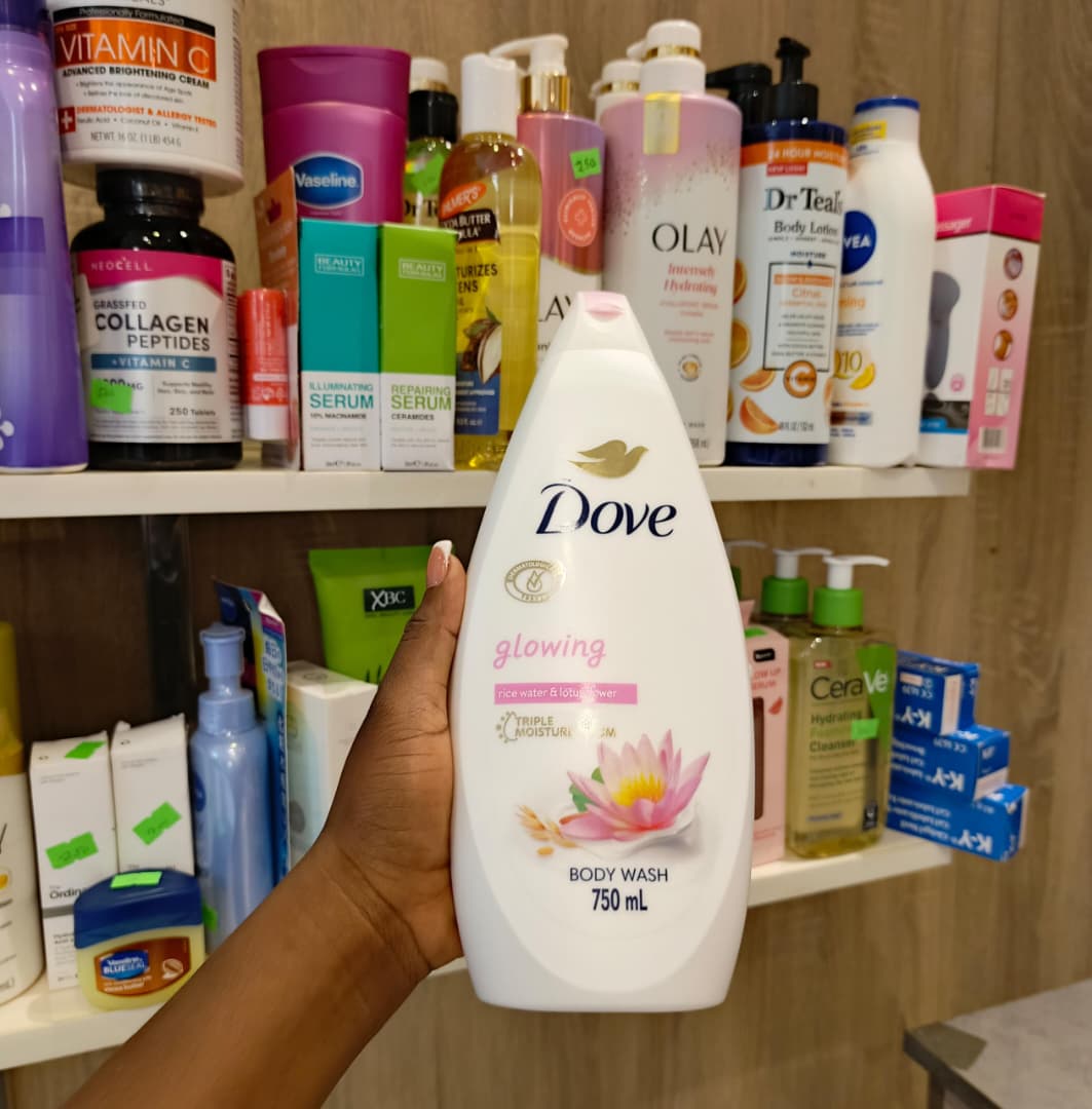 Dove Glowing Body Wash