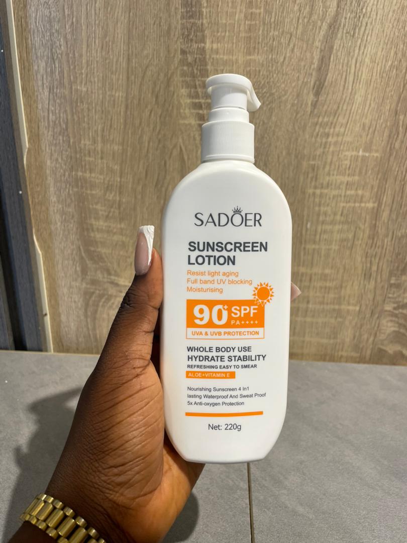 Sadoer Sunscreen Lotion 220g